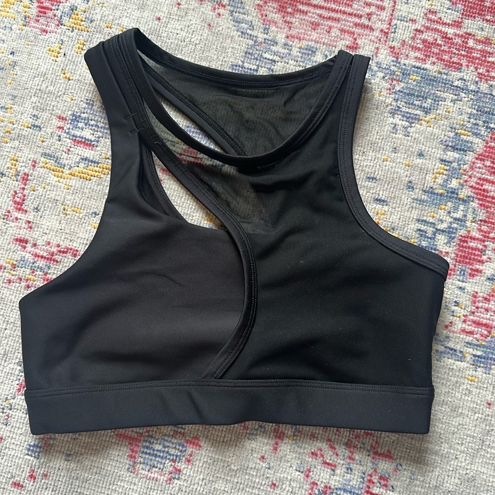 Alo Airlift Crescent Rip Sports Bra - Picture 2 of 4